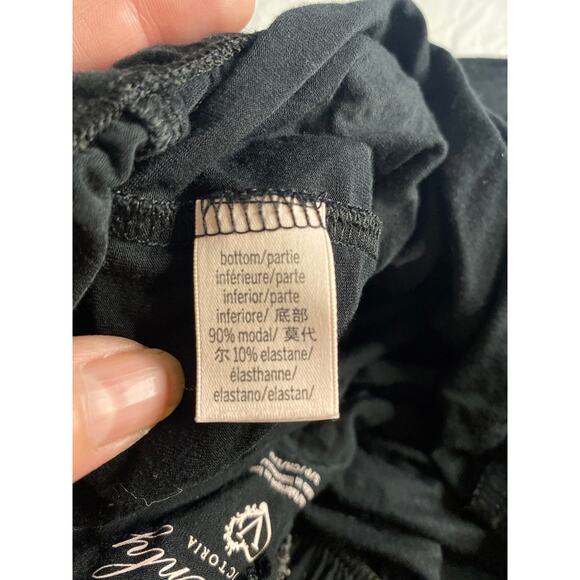 Victoria’s Secret Heavenly Black Pajama Set Leopard Trim Button Top Shorts S - Picture 7 of 8